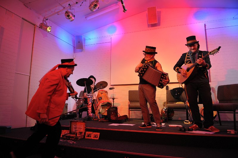 Wheeze_and_Suck_Band_Humph_Hall_137.jpg