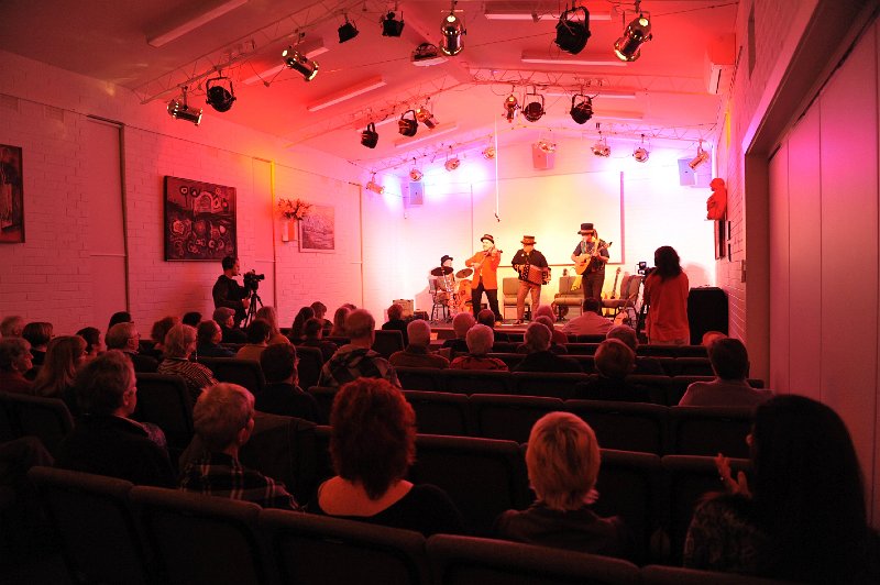 Wheeze_and_Suck_Band_Humph_Hall_14.jpg