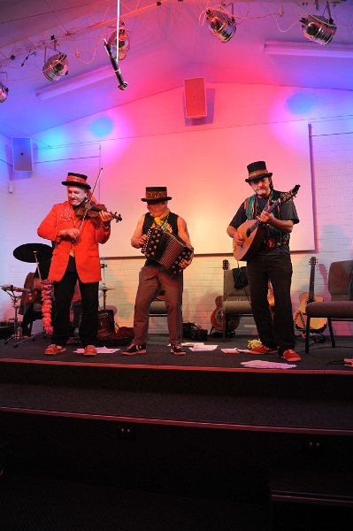 Wheeze_and_Suck_Band_Humph_Hall_82.jpg