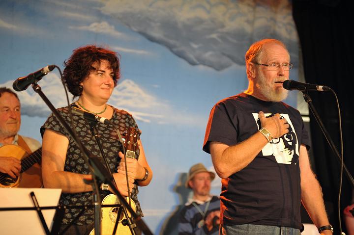 DSC_3644.jpg - Buddy Holly - Folksinger?
