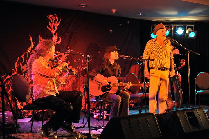 Damian_Howard_&_The_Ploughboys_1.jpg - Damian Howard & The Ploughboys